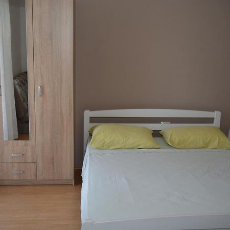 Apartmani Katica Kornić Exterior foto