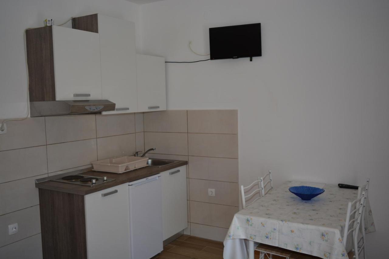Apartmani Katica Kornić Exterior foto