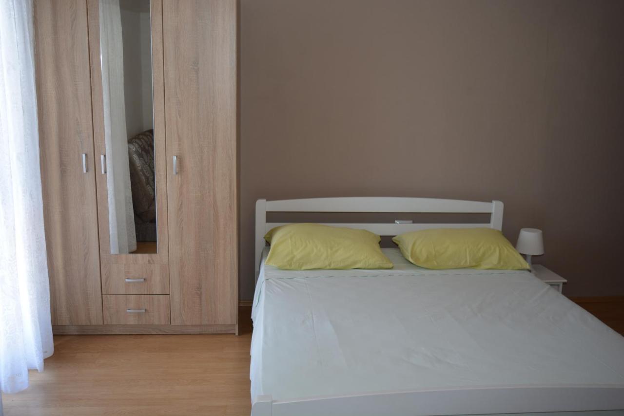 Apartmani Katica Kornić Exterior foto